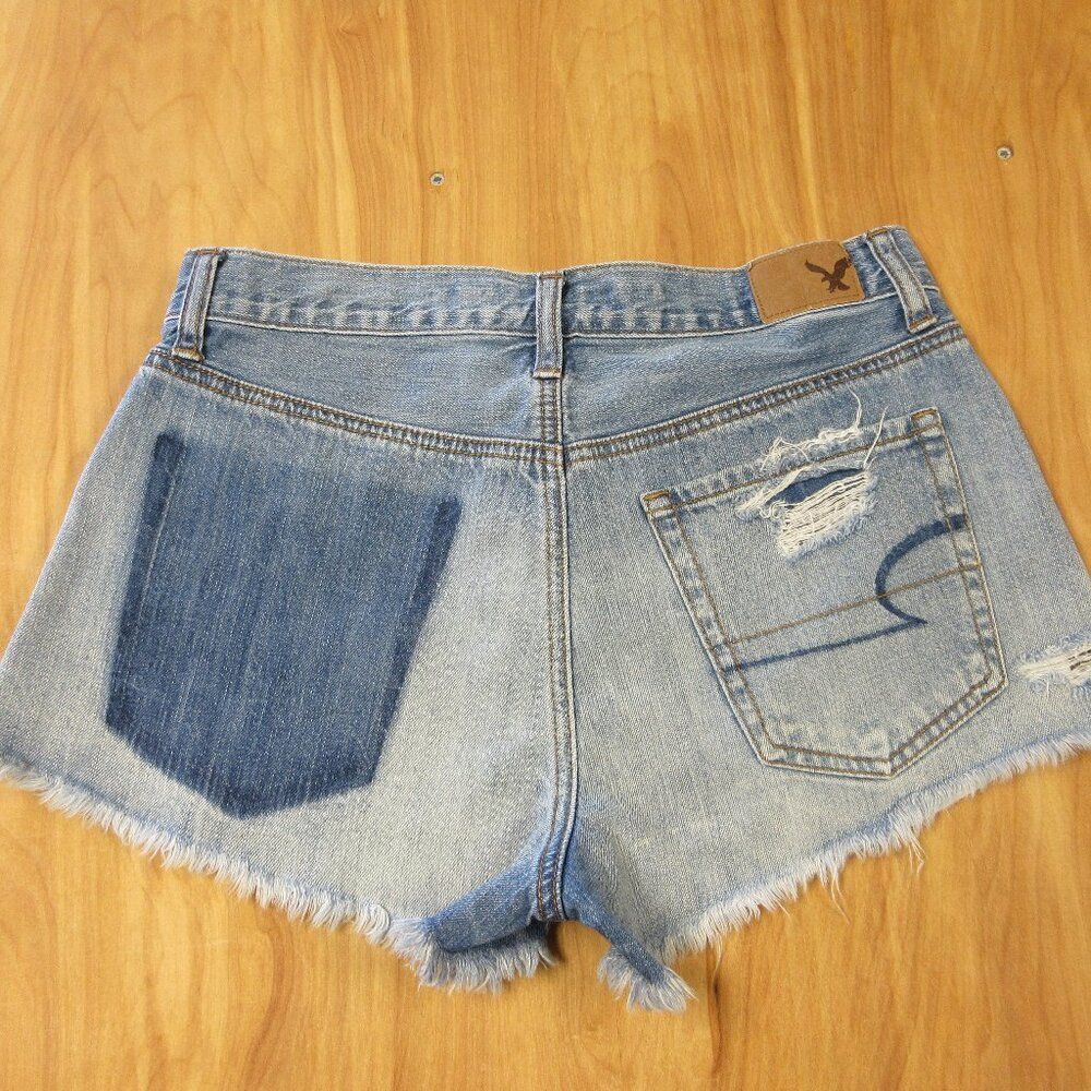 AMERICAN EAGLE Hi-Rise Festival Jean Shorts Sz 6 Frayed Hem Ripped Denim Jorts - Picture 10 of 15